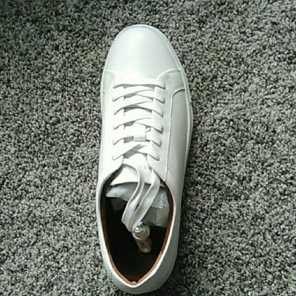 Mens tennis shoes